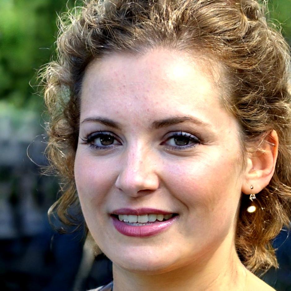 Vásárhelyi Réka portréja